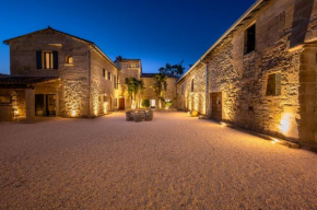 Mas provençal avec piscine chauffée !